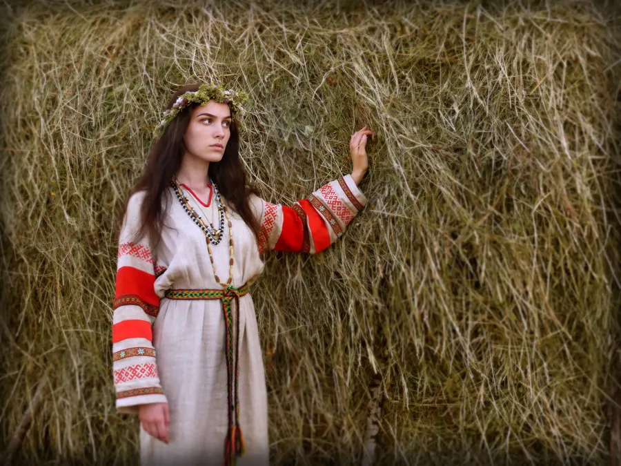 Пинежье. Легендарная деревня Веркола. Родина писателя Ф.Абрамова — художественная фотография Вячеслава Ларионова (серия «Поморские виденья», 2017 г.)